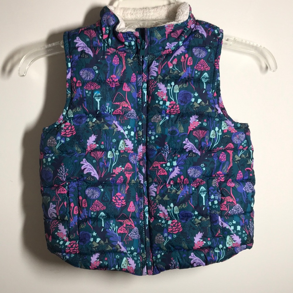 NWOT GYMBOREE Puffer Vest S Girl 5-6  Navy Blue Green with pink Print